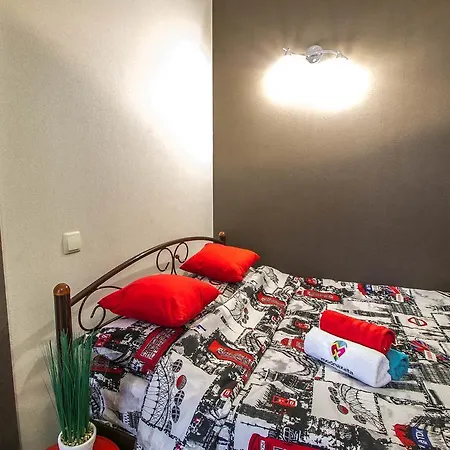 The Sun. Sea. Beach. Srednefontanskaya 19a Apartment *