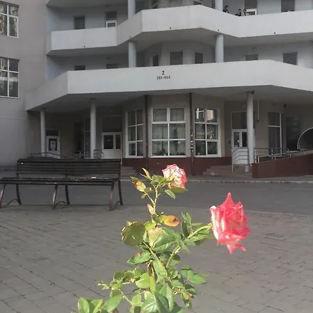 The Sun. Sea. Beach. Srednefontanskaya 19a Apartment *